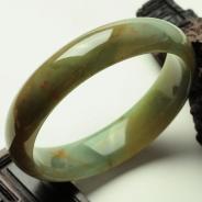糯冰种褐黄翡飘红花缅甸翡翠手镯（58.9mm）