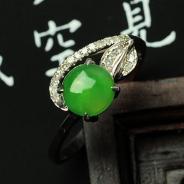 冰种翠色满绿缅甸翡翠镶白金戒指（真钻）