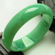 糯冰种苹果绿缅甸翡翠手镯（53.9mm）