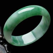 糯冰种飘绿花缅甸翡翠手镯（58.1mm）