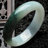 糯冰种蓝晴水缅甸翡翠手镯（56.2mm）