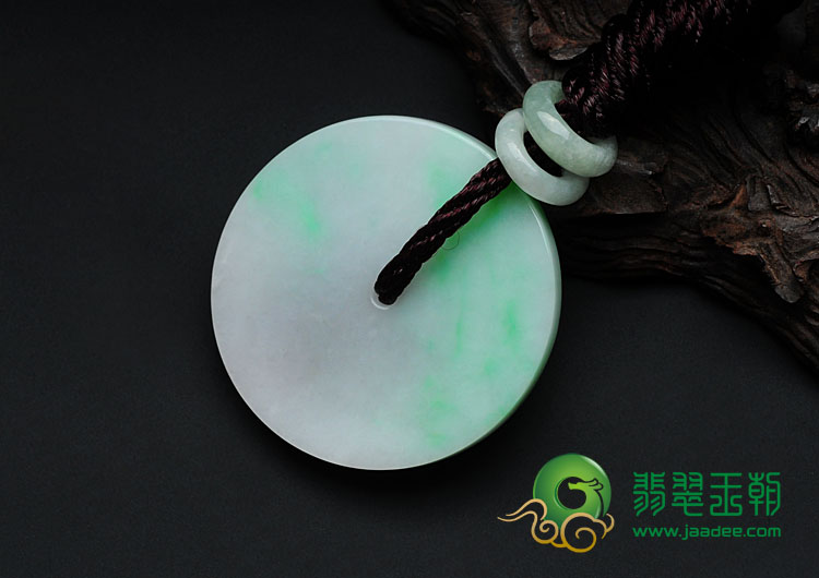 糯冰种飘翠缅甸翡翠平安扣挂件
