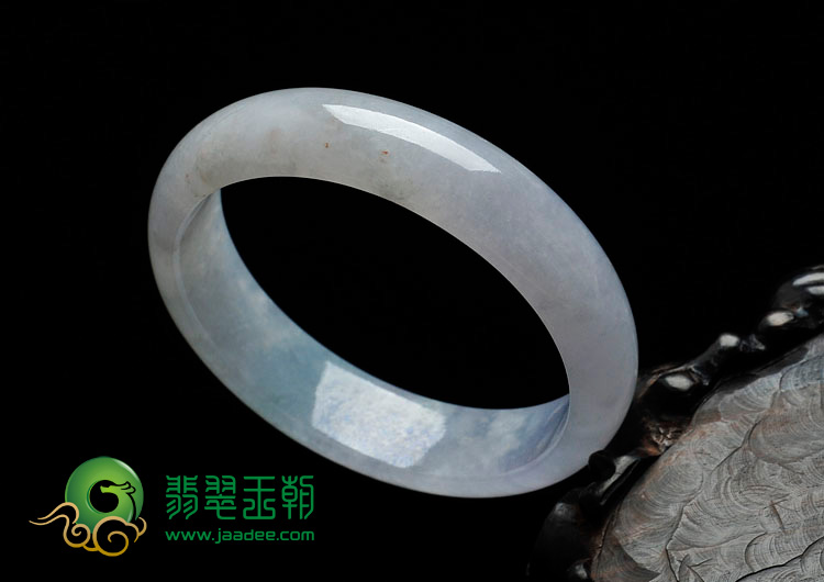 糯冰种缅甸翡翠手镯（57.8mm）