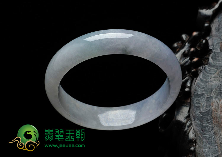 糯冰种缅甸翡翠手镯（57.8mm）