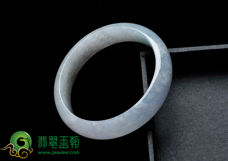 糯冰种缅甸翡翠手镯（57.8mm）