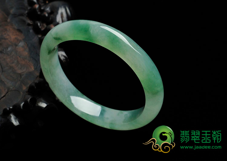 冰种绿晴水缅甸翡翠手镯（49.7mm）