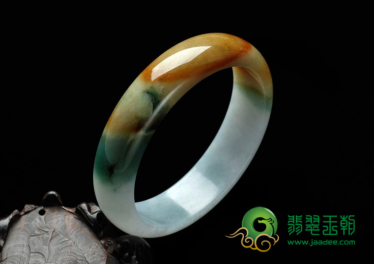糯冰种三彩缅甸翡翠手镯（61.5mm）
