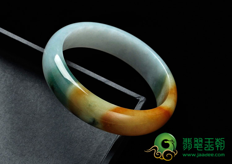 糯冰种三彩缅甸翡翠手镯（61.5mm）