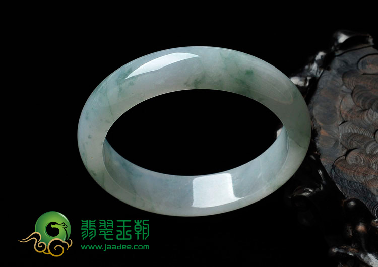 糯冰种飘花缅甸翡翠手镯（53.5mm）