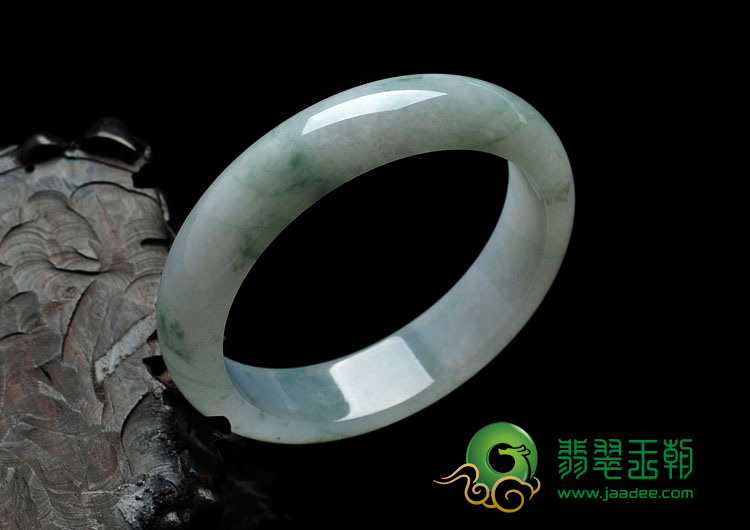 糯冰种飘花缅甸翡翠手镯（53.5mm）