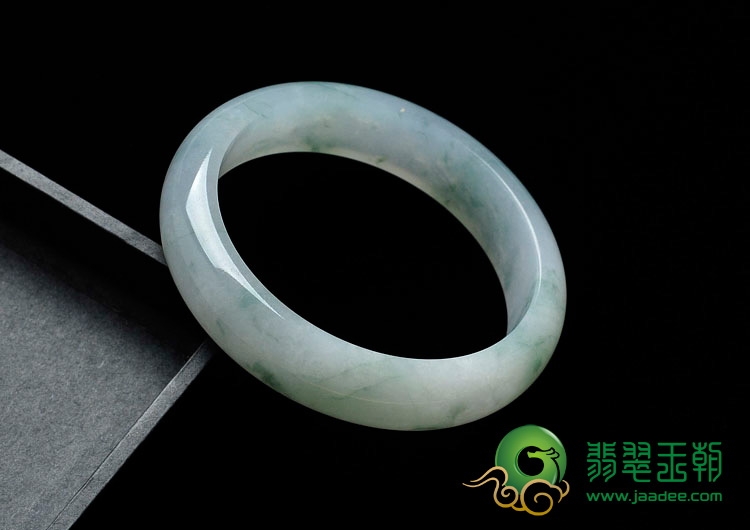 糯冰种飘花缅甸翡翠手镯（53.5mm）