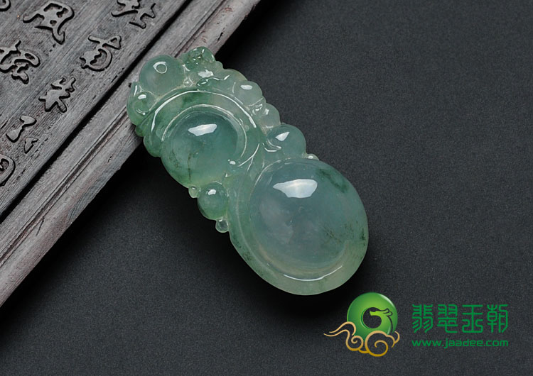 冰种飘花缅甸翡翠福禄寿挂件