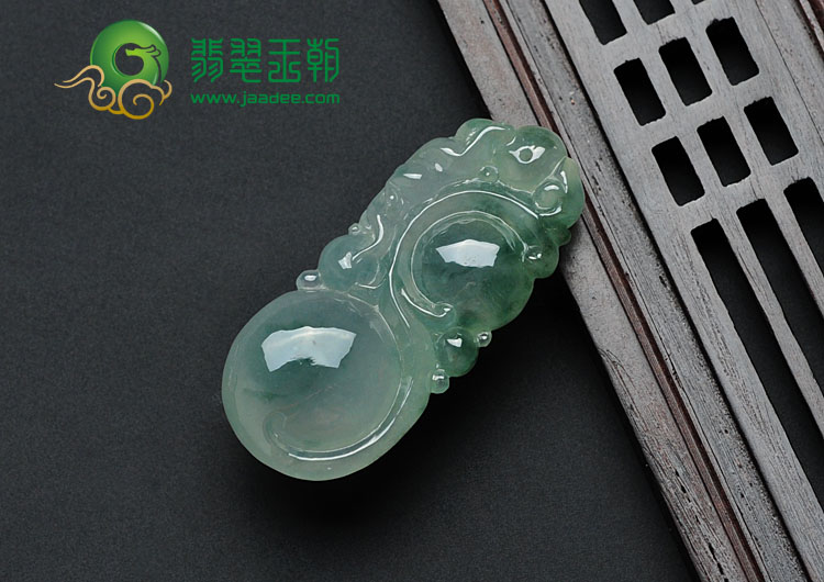 冰种飘花缅甸翡翠福禄寿挂件