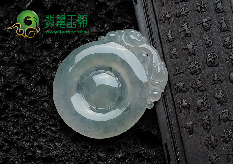 冰种淡晴水缅甸翡翠福在眼前挂件