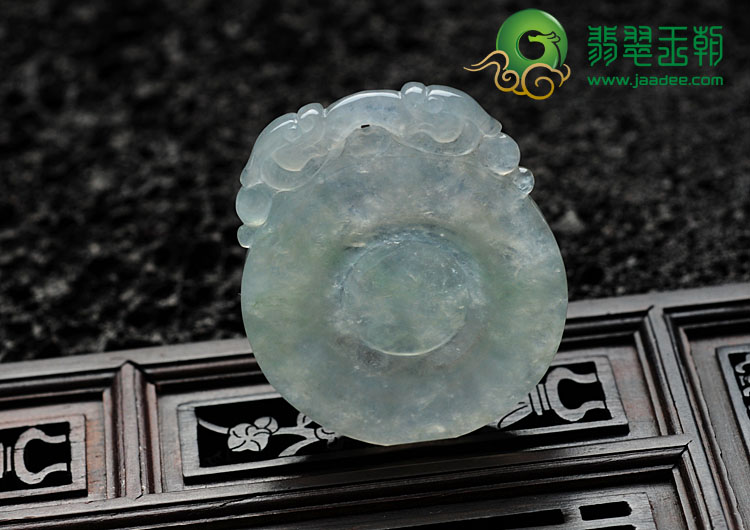 冰种淡晴水缅甸翡翠福在眼前挂件