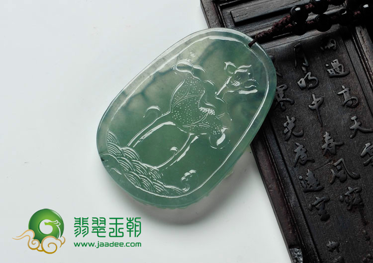 冰种晴水缅甸翡翠龙头观音挂件