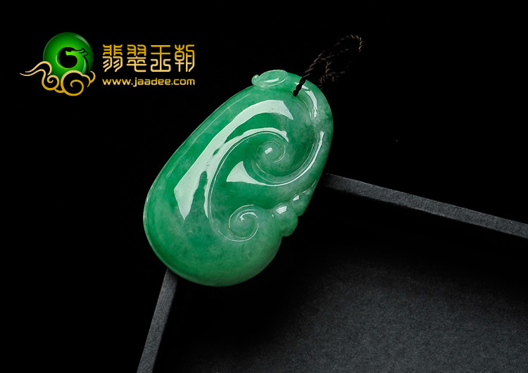 糯冰种阳绿满绿缅甸翡翠如意挂件