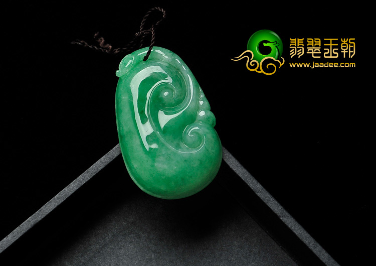 糯冰种阳绿满绿缅甸翡翠如意挂件