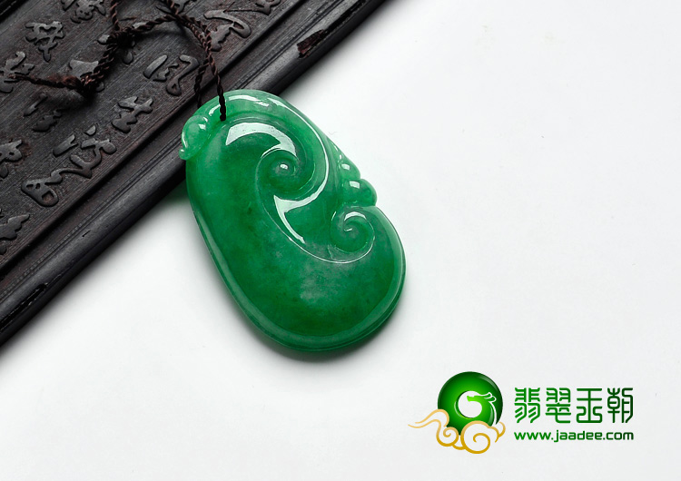 糯冰种阳绿满绿缅甸翡翠如意挂件