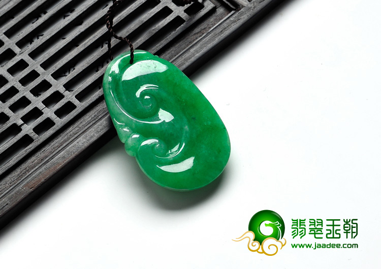 糯冰种阳绿满绿缅甸翡翠如意挂件