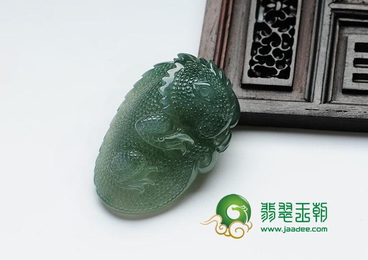 feicui冰种晴水缅甸翡翠“今非昔比”挂件