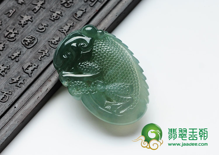 feicui冰种晴水缅甸翡翠“今非昔比”挂件