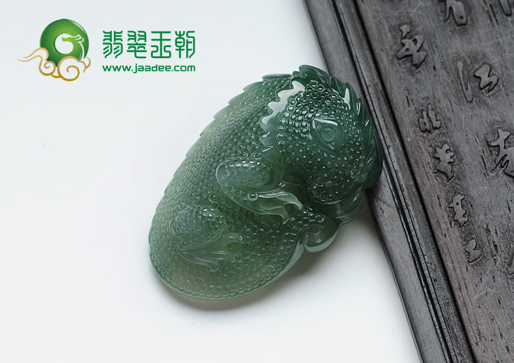 feicui冰种晴水缅甸翡翠“今非昔比”挂件