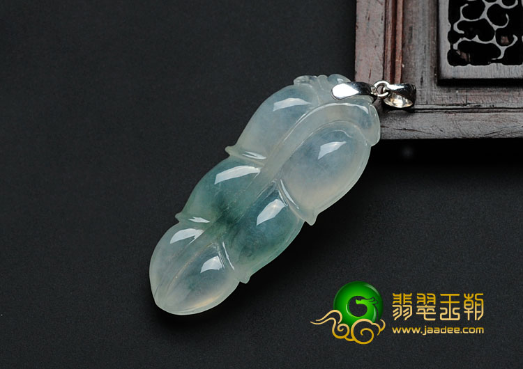 冰种飘花缅甸翡翠叶子挂件