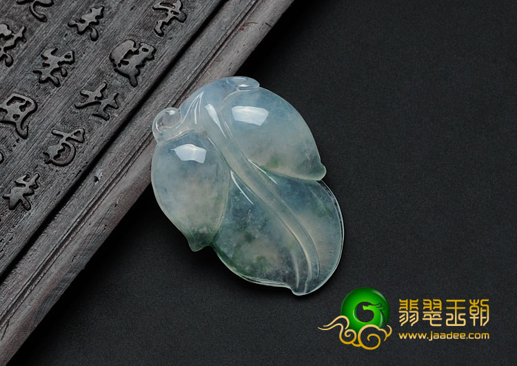 冰种飘花缅甸翡翠叶子挂件
