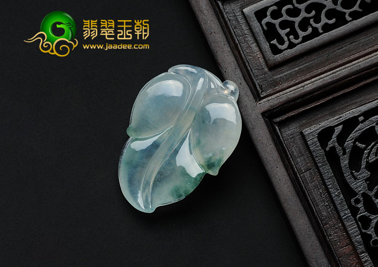 冰种飘花缅甸翡翠叶子挂件