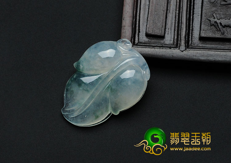 冰种飘花缅甸翡翠叶子挂件