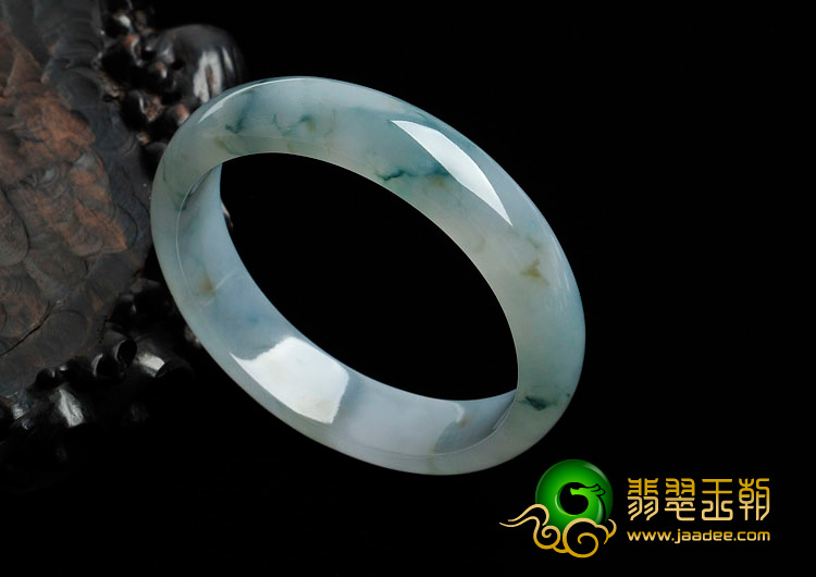 冰种飘花缅甸翡翠手镯（58.9mm）