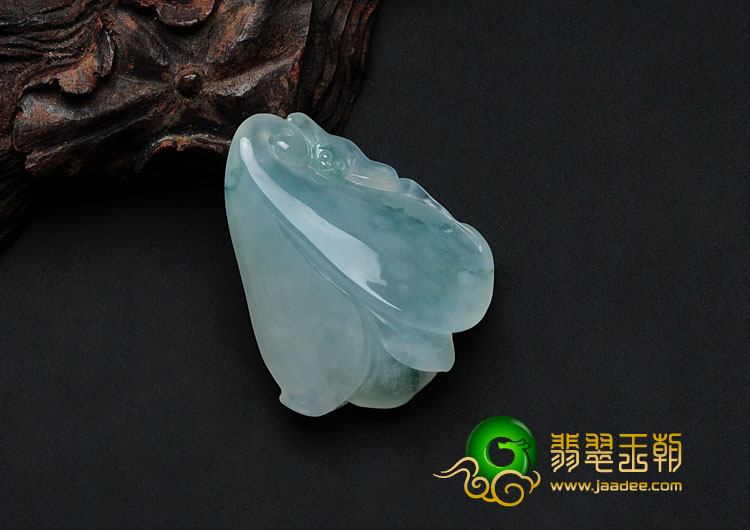 糯冰种飘花缅甸翡翠玉兰花挂件