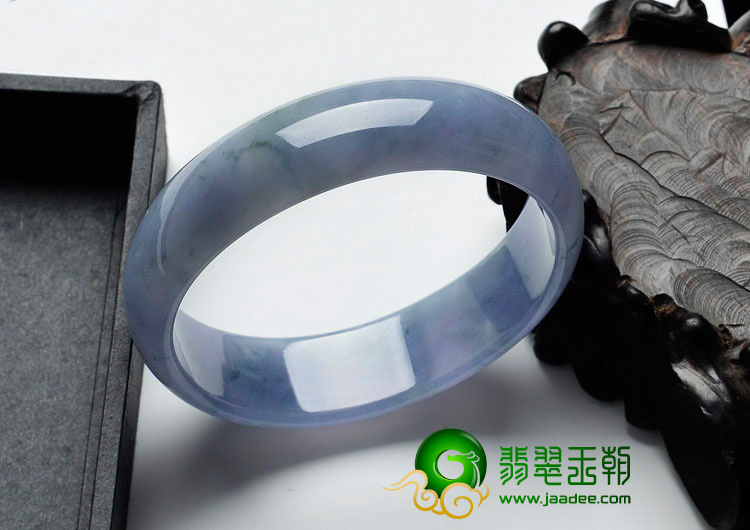 冰种紫罗兰飘花缅甸翡翠贵妃镯（53.2mm-46.9mm）