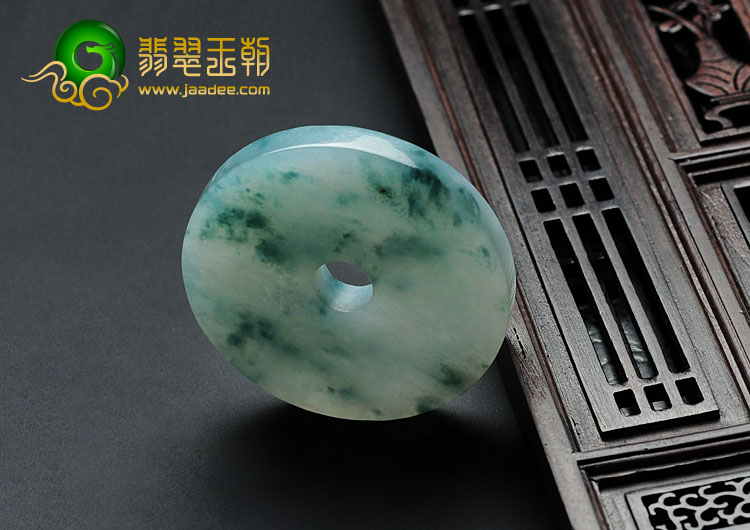 糯冰种飘花缅甸翡翠平安扣挂件