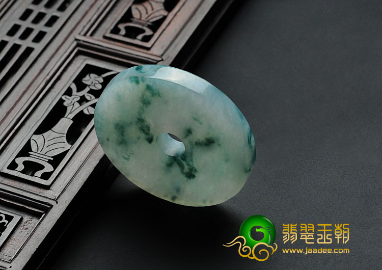 糯冰种飘花缅甸翡翠平安扣挂件