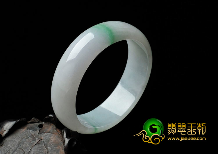 糯冰种飘翠缅甸翡翠贵妃镯（53.4mm-47.2mm）
