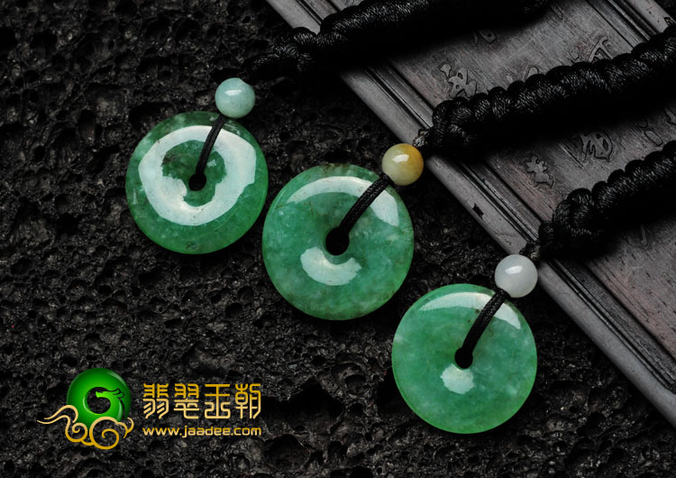 糯冰种翠色满绿缅甸翡翠平安扣挂件（一批走）