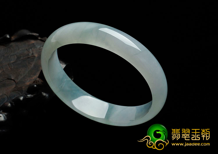 冰种晴水缅甸翡翠手镯（58.1mm）