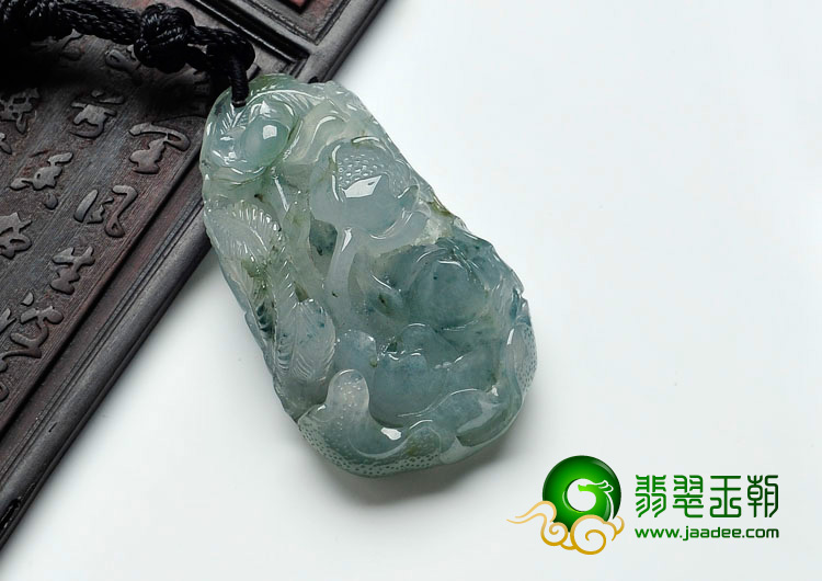 冰种飘花缅甸翡翠一品清廉挂件