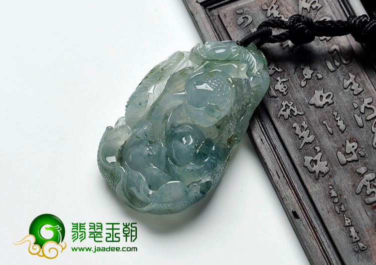 冰种飘花缅甸翡翠一品清廉挂件