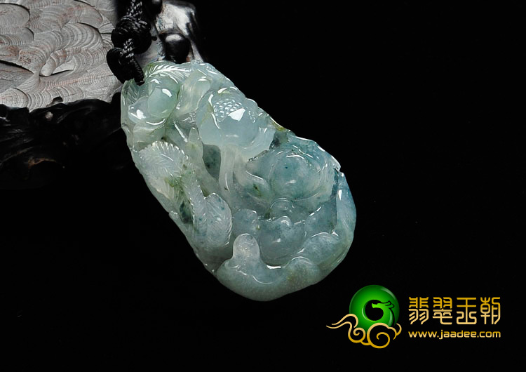冰种飘花缅甸翡翠一品清廉挂件