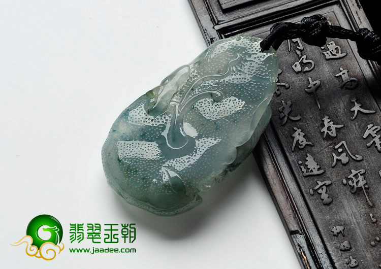 冰种飘花缅甸翡翠一品清廉挂件