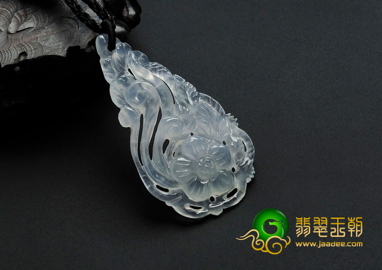 冰种缅甸翡翠富贵花开挂件