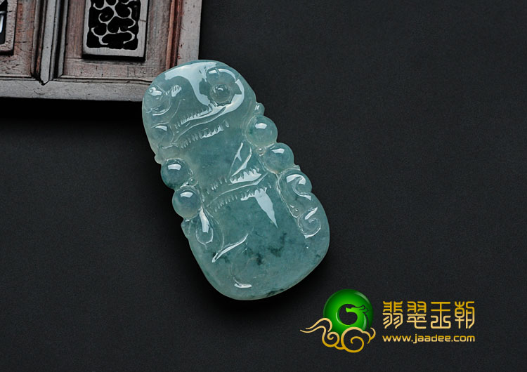冰种飘花缅甸翡翠节节高挂件