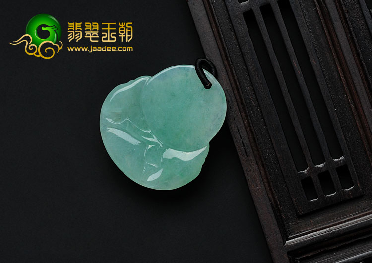 糯冰种晴水缅甸翡翠玉佛挂件