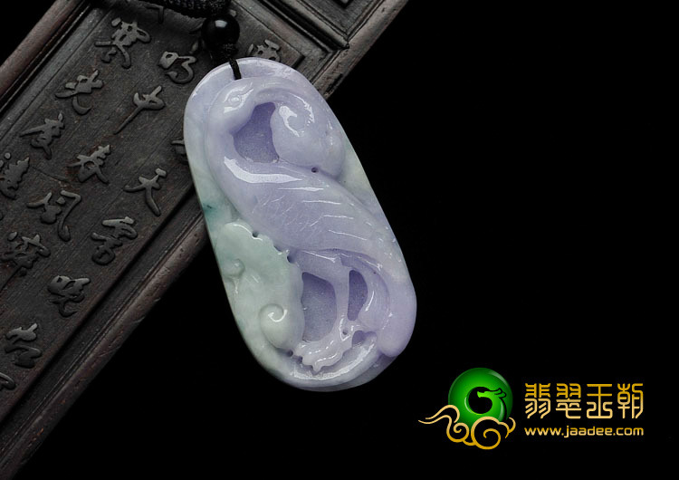 糯冰种春带彩缅甸翡翠万寿无疆挂件