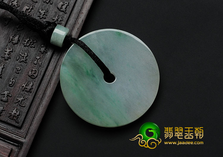 糯冰种飘绿花缅甸翡翠平安扣挂件