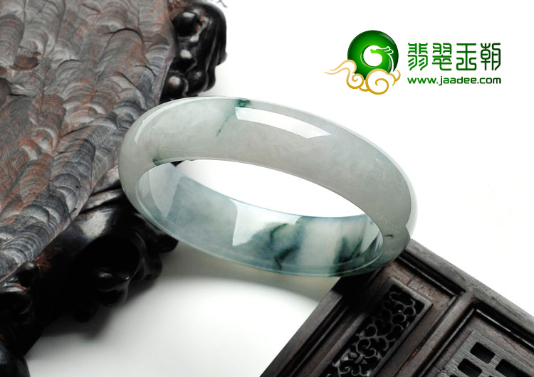糯冰种飘花缅甸翡翠手镯（56.3mm）