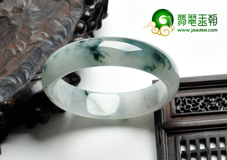 糯冰种飘花缅甸翡翠手镯（56.3mm）